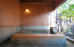温泉　山吹　離れ露天風呂